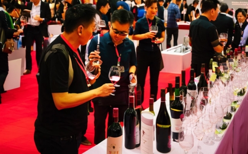 重慶進(jìn)口紅酒保稅港區(qū)酒類批發(fā)中心景觀的升級